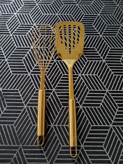 Złoty zestaw kuchenny łopatka trzepaczka