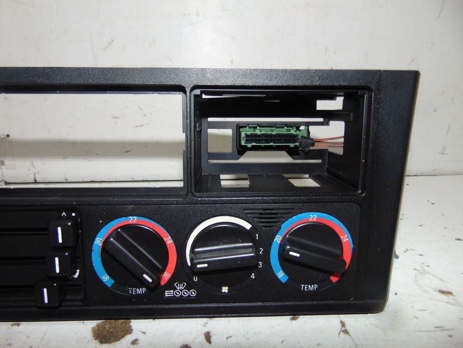 BMW E34 comandos/Relógio