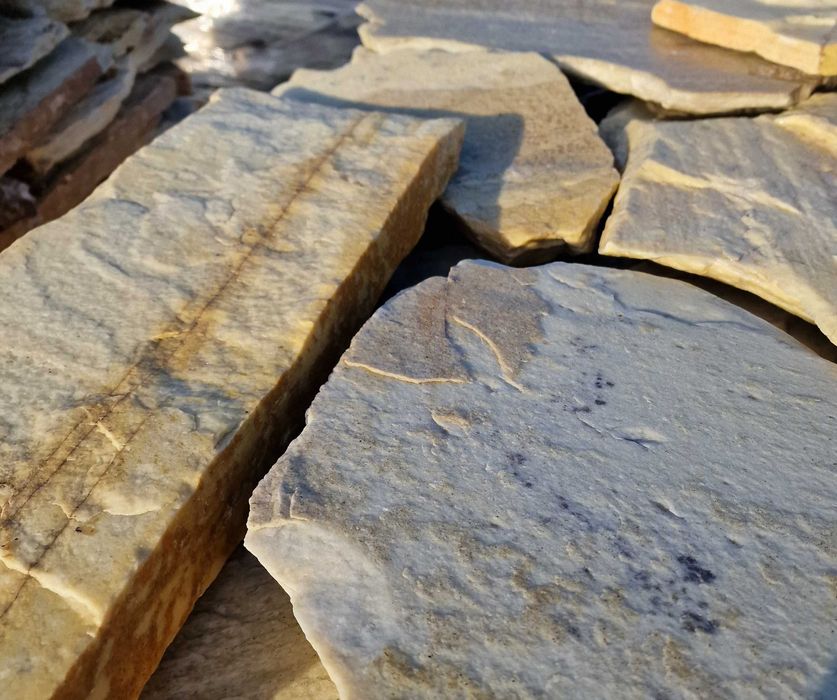 Kamień naturalny nieregularny łupek kwarcyt