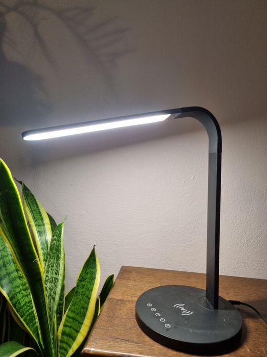 Lampka LED trzy światło ciepłe zimne regulacja dotykowa