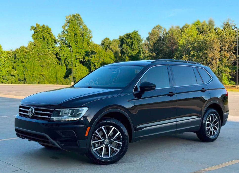Volkswagen Tiguan SE      2020
