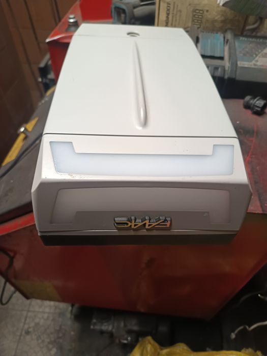 Siłownik do bramy garażowej faac