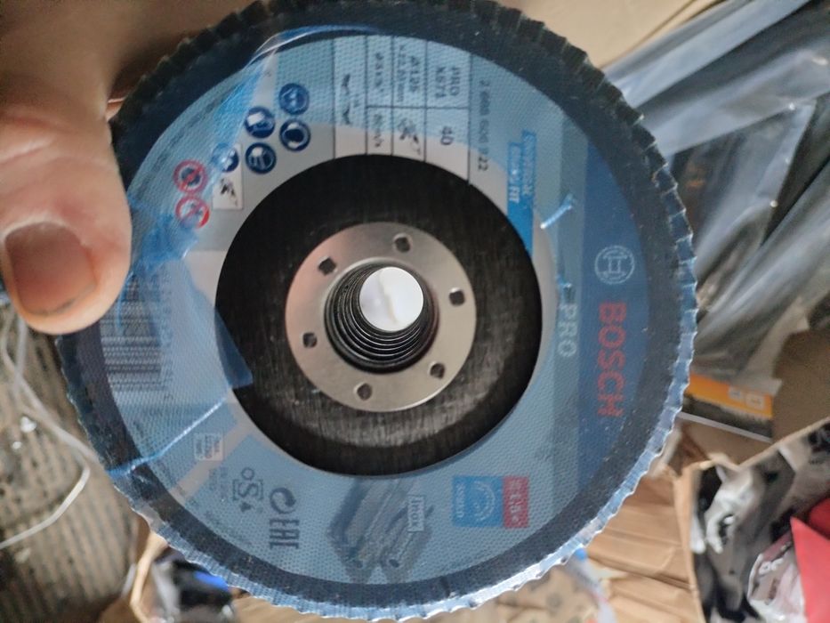 Круг,диск лепестковый торцевой BOSCH КЛТ d125 Р40 (2608606922)