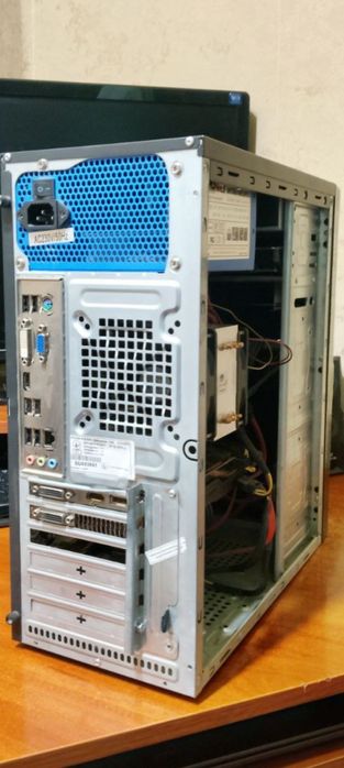 Ігровий комп'ютер. Повний комплект.