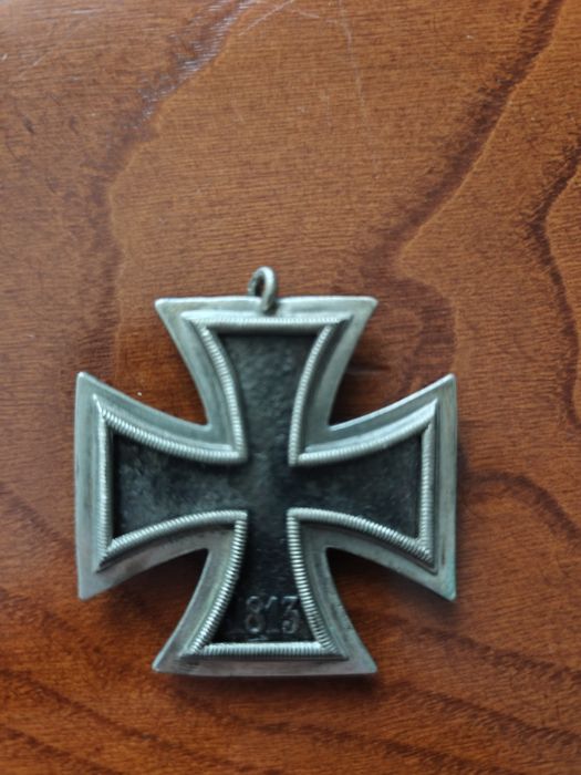 Cruz de Ferro em bom estado