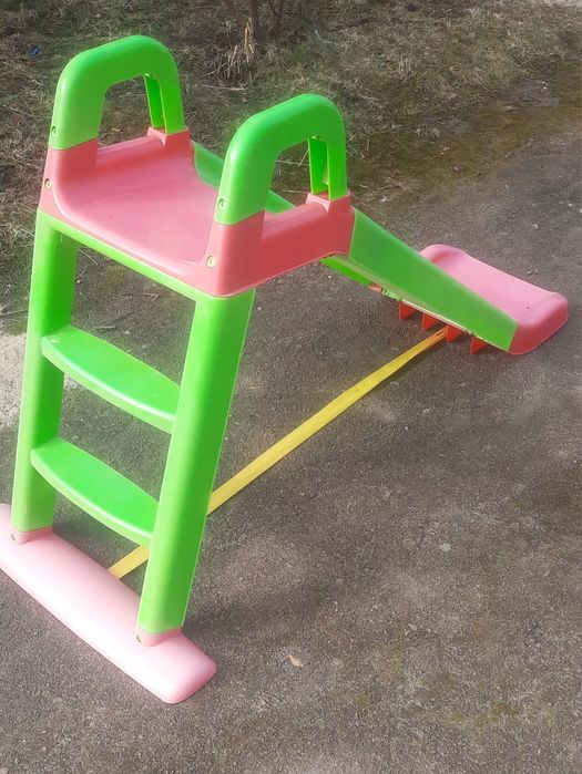 Продам дитячу гірку.