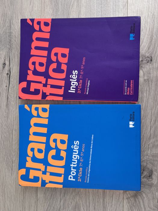 Manuais de gramatica de inglê e português