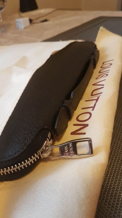 Продам портмоне клатч Louis Vuitton