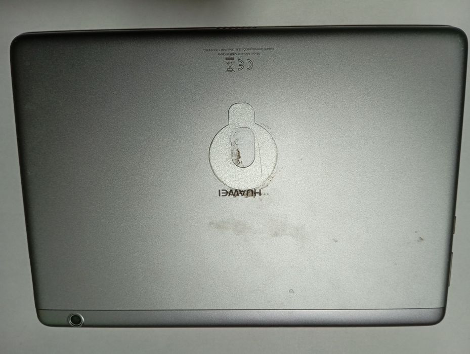 Huawei mediaPad T3 на запчастини