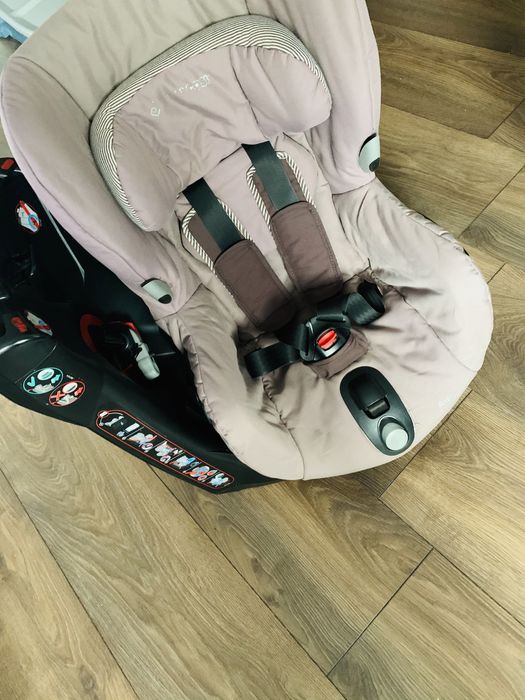 Fotelik maxi cosi axis obracany