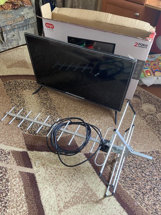 Телевізор LED 32D ergo smart TV
