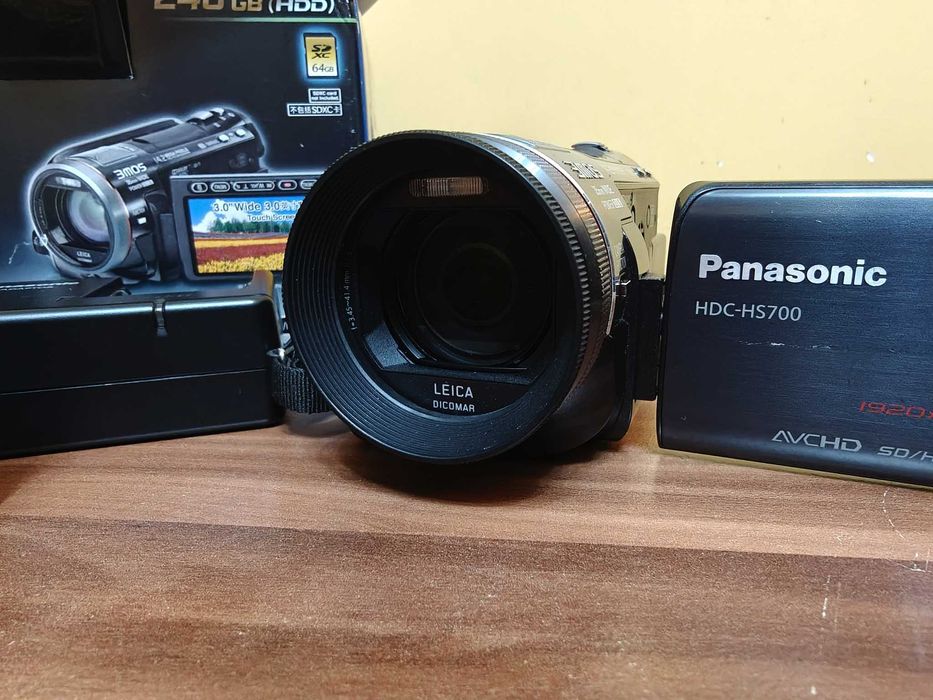 Panasonic HDC-HS700 kamera Full HD 1080p, dysk 240 GB, LEICA 12x