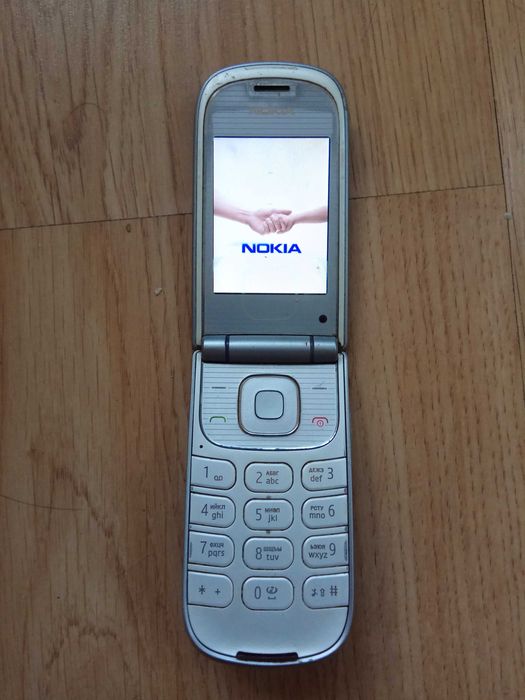 У гарному стані якісний телефон Nokia Nokia 3710 fold жабка
