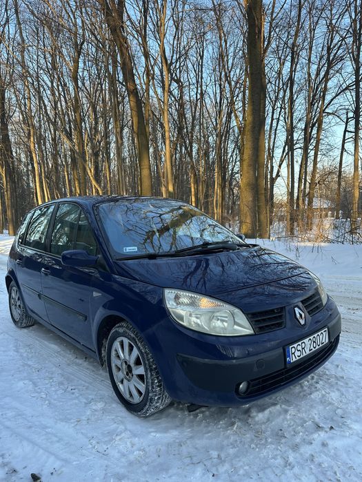Продам Нерозмитнений Renualt Scenic 1.9DCI