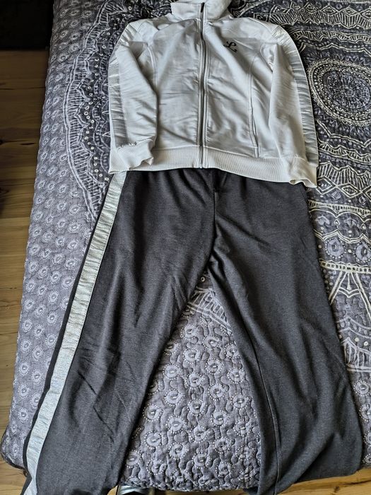 Женский спортивний костюм