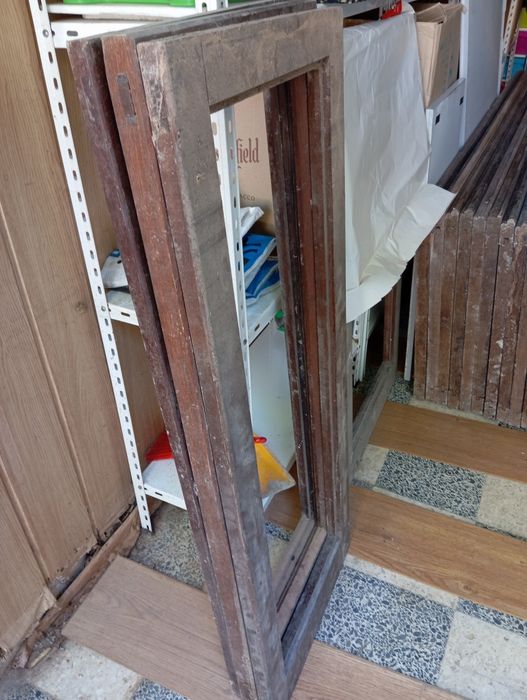Vendo Janelas em madeira