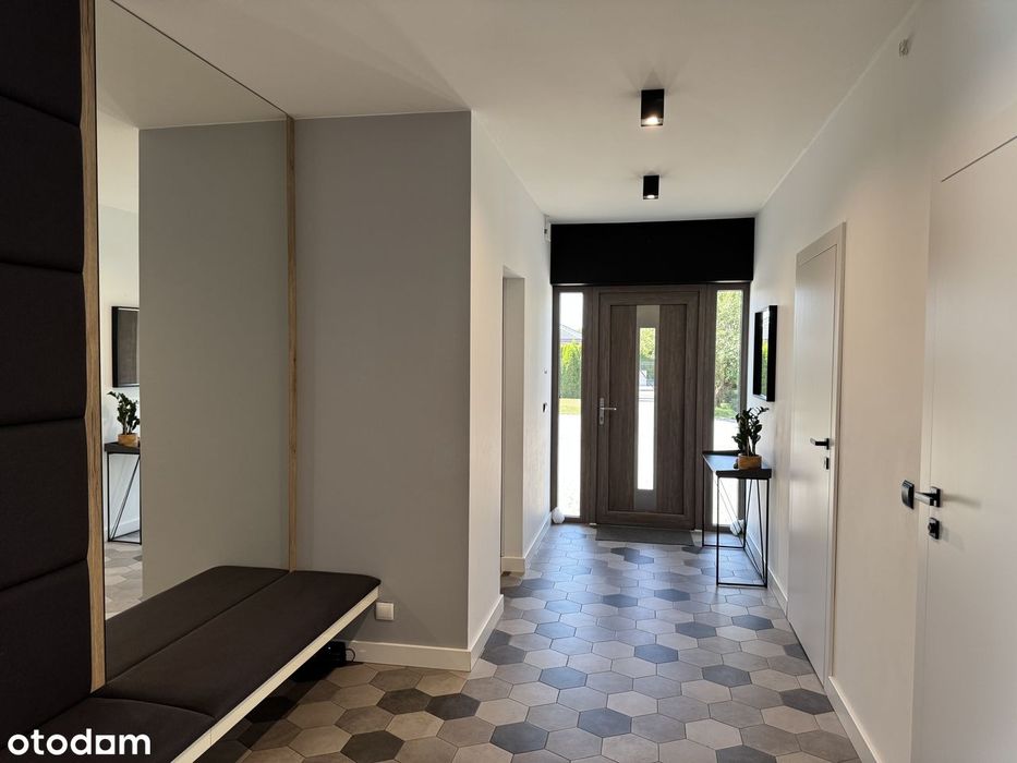 Nowoczesny dom z 2018r. 200 m² | Działka 2814m² | Budynek gosp.80m²