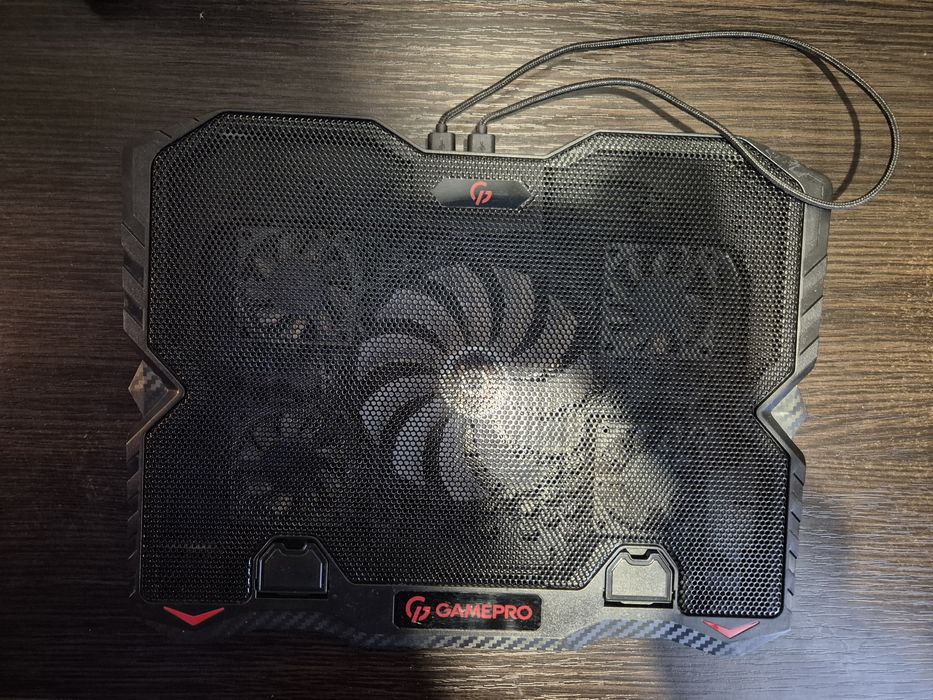 Охолоджувальна  підставка для ноутбука GamePro CP627

GamePro CP627.