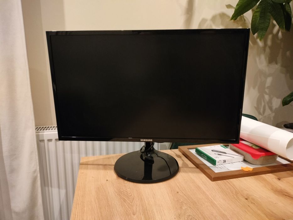 Monitor Samsung S24F354FHU s