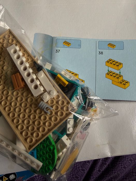 Sprzedam komplet 4 zestawów LEGO