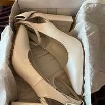 Liquidação TOTAL - Lote de calçado NOVO Senhora/Homem  do 35 ao 41...