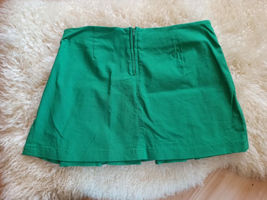 spodniczka M Vero moda z zakladkami