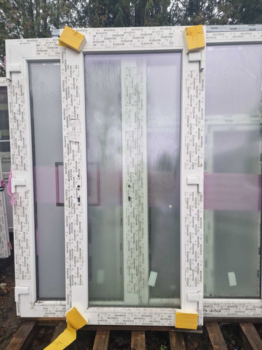 drzwi wejsciowe pcv z naswietlem