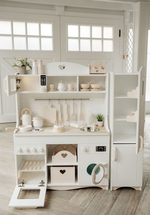 Детская деревянная кухня
