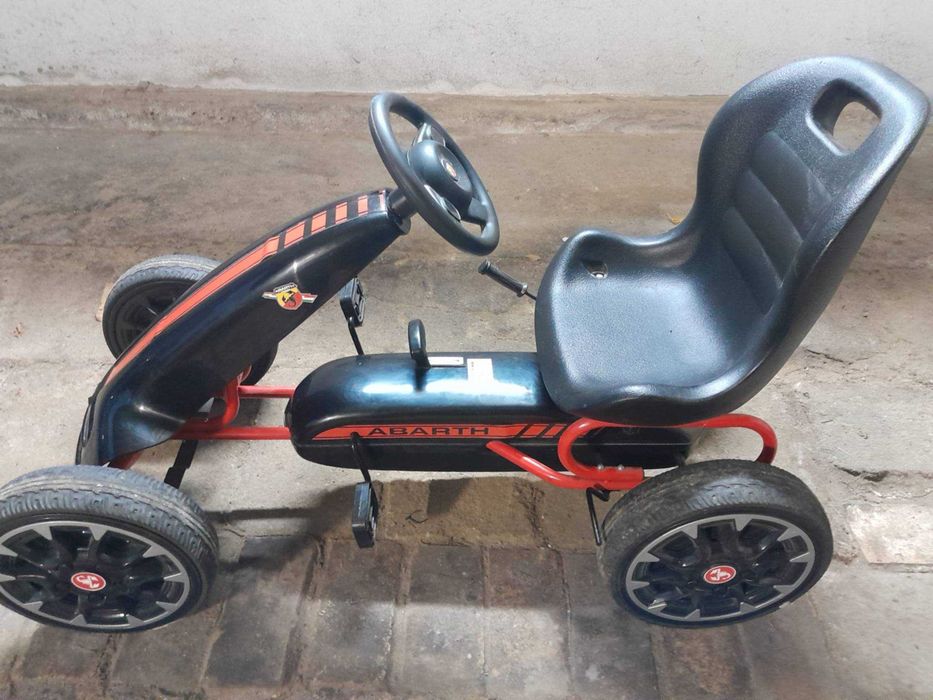Gokart na pedały HECHT Abarth - jak nowy!