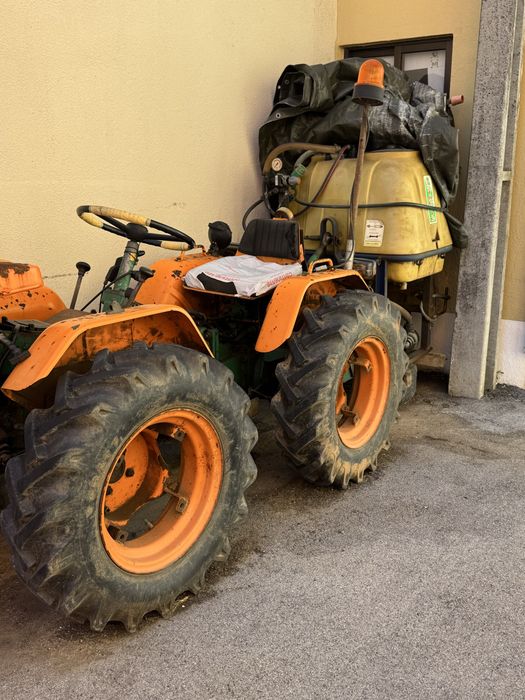 Trator Goldoni 1 cilindro