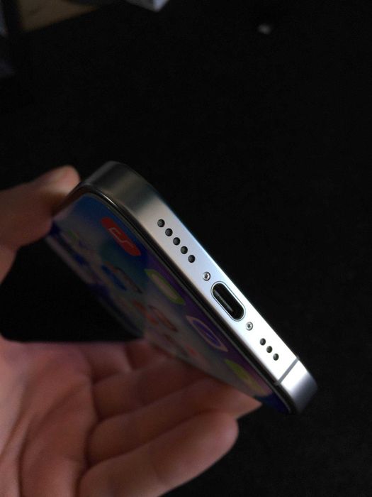 iPhone 16 Pro 128gb eSim White Neverlock (читай опис)