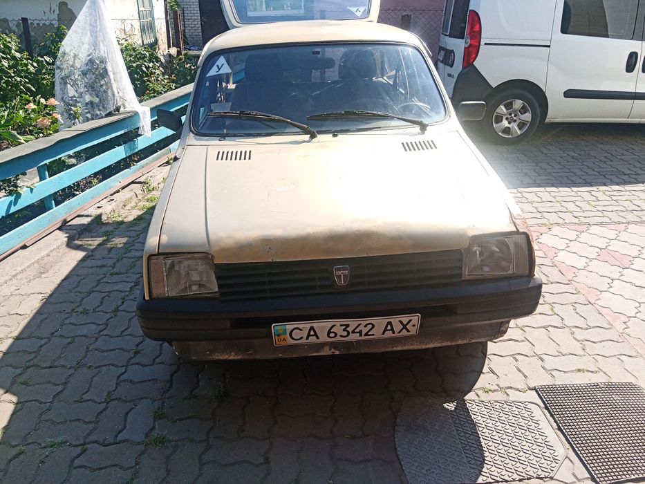 Продам пневмо-підвіска на машину Austin Metro(Rover)89р.