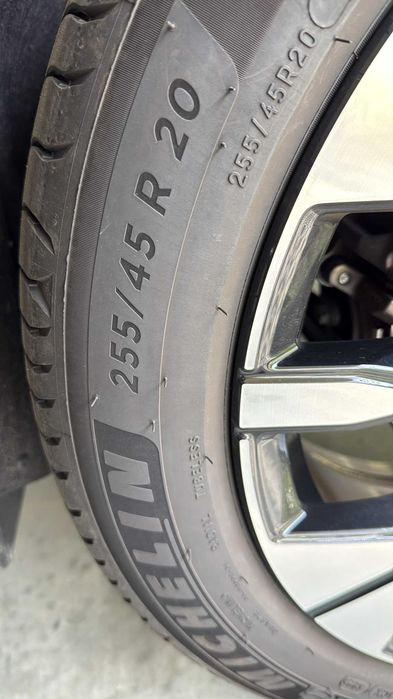20 Volvo XC60 XC40 R-Design 5-Y Spoke Glossy Black Diamond Cut 255/45 5x108 - Demo