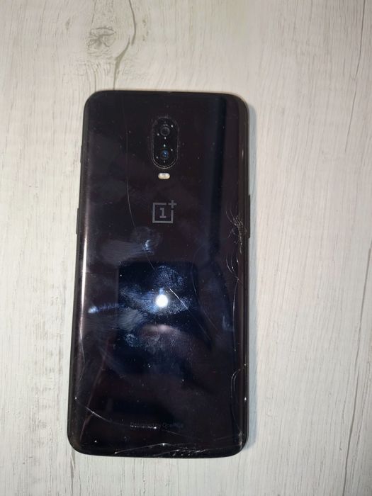 телефон one plus 6T