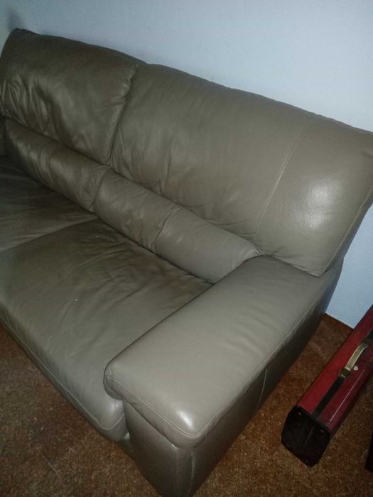 Sofá cama quase novo marca  chateau d. Ax.