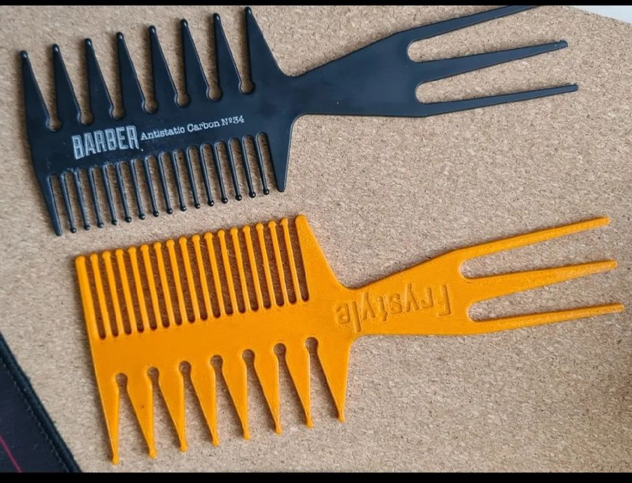 Pentes de cabeleireiro proficional