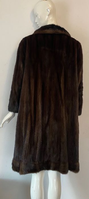 Futro z norek brązowe
