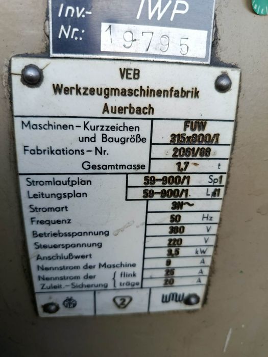 Frezarka narzędziowa do metalu WMW FUW 315X800/1