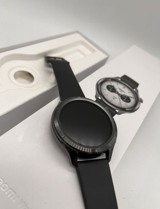 Smartwatch Xiaomi watch S4, stan idealny, czarny, nie Garmin zegarek