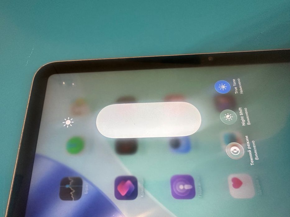 iPad 2023 10 64гб батарея 100%