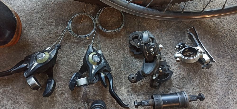 Велозапчасти разные