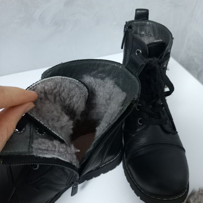 Зимові  ботінки  для дівчинки