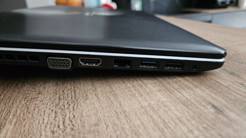 Asus X550VCX0085 z win10