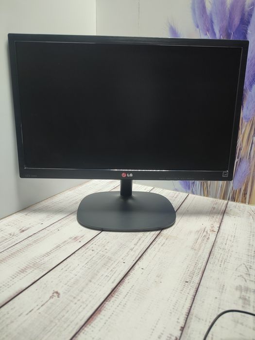 Монітор LG 22M35A