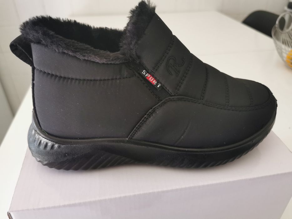 Botas impermeáveis de senhora tamanho 37
