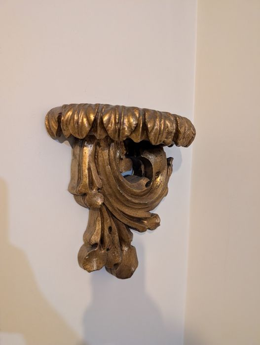 Pianha antiga em madeira dourado