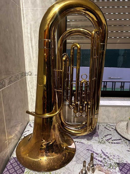 Tuba Elkhart SI Bemol