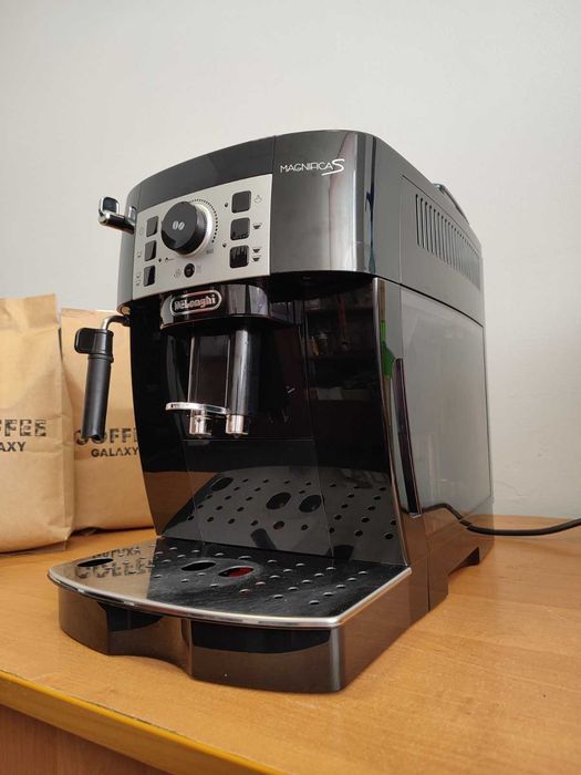 Кавоварка Delonghi Magnifica S ECAM 22.110