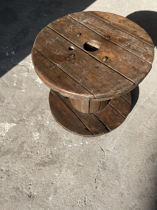 Stolik z bebna kablowego