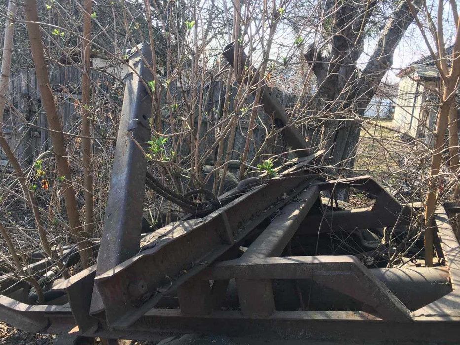 Причіп лісовоз, трубовоз.